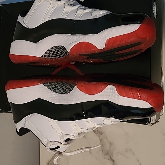 Nike Air Jordan 11 Retro Low Concord Bred Mens 9.5 Sneakers Basketball Shoes - Picture 12 of 16